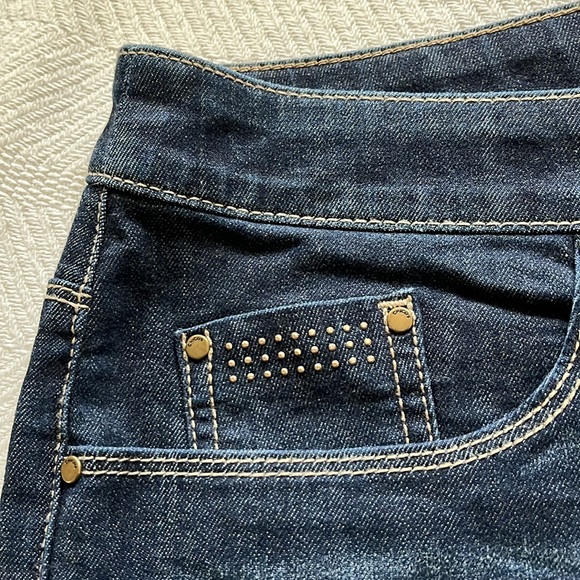 Like New Chico’s PLATINUM Blue Jeans Petite Size 2 - Picture 7 of 15